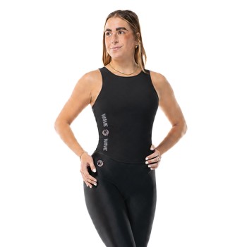Top Megan Nero