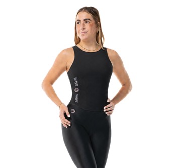 Top Megan Nero